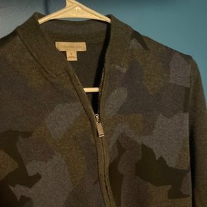 Calvin Klein S camp blue gray & black zip up